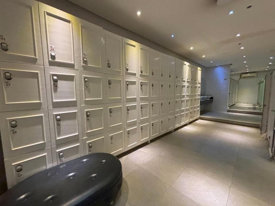 Lido De Paris Hotel Манила Екстериор снимка