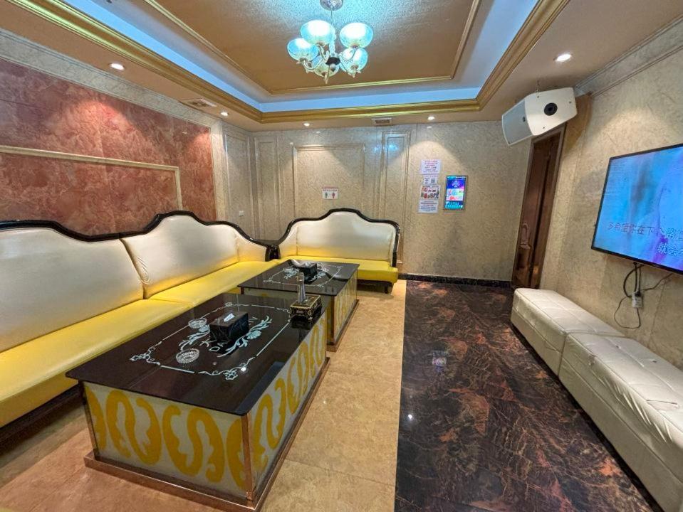 Lido De Paris Hotel Манила Екстериор снимка