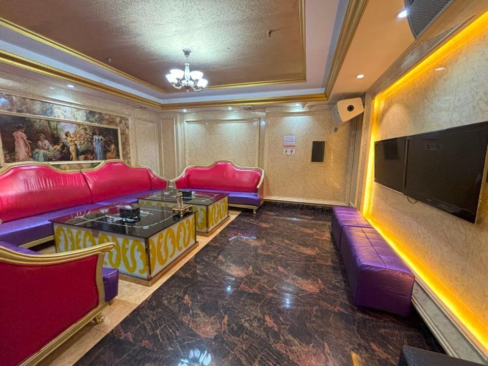 Lido De Paris Hotel Манила Екстериор снимка